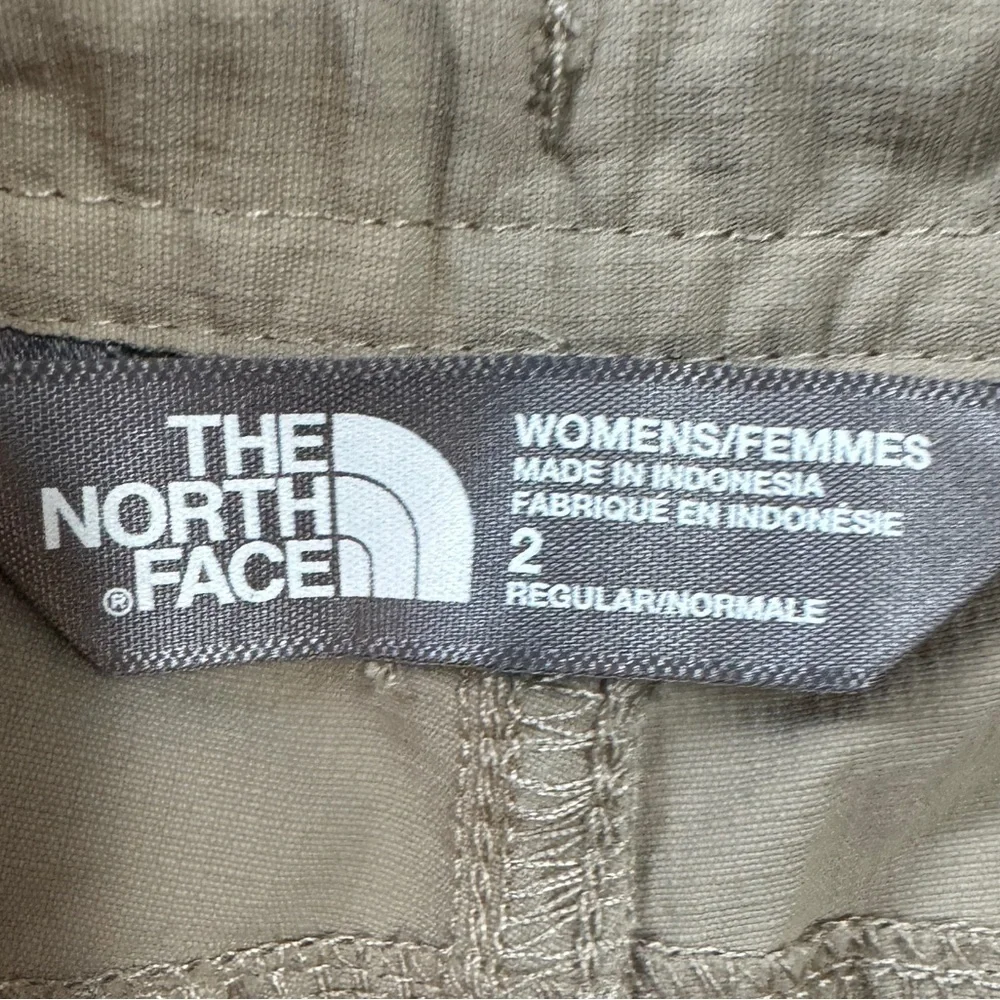 The North Face | Horizon Roll Up Stow Pocket Short Size 2 EUC